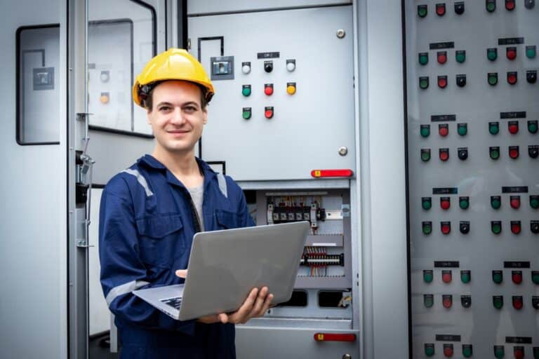 Field service technician using ServiceBridge mobile app to optimize job procedures and workflows